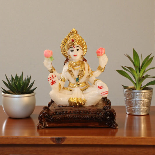 Goddess Lakshmi Idol